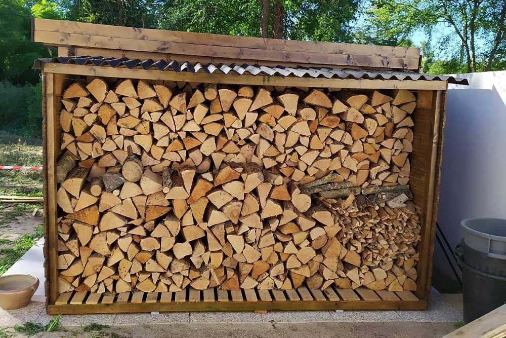 Stockage bois de chauffage en Vendée